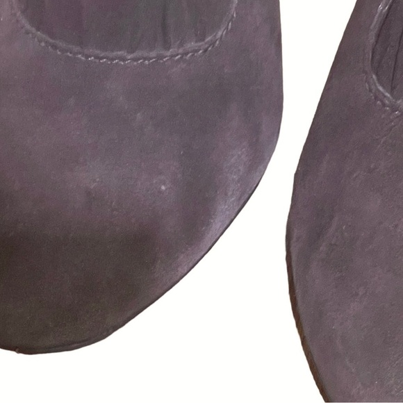 Coach Brown Suede "Adra" Heels - Picture 5 of 9